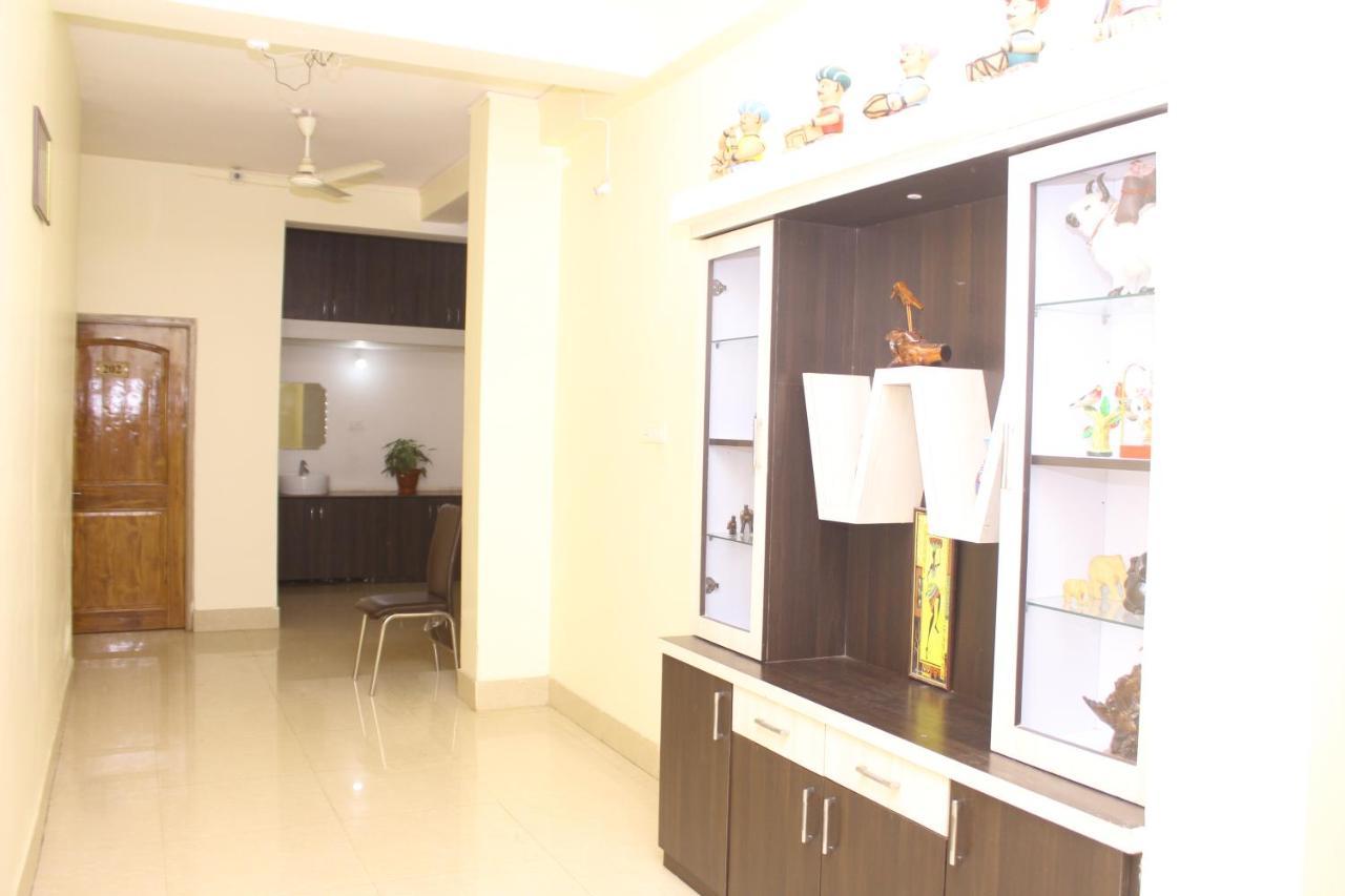 Chetan Inn Hotel Bhubaneswar Zewnętrze zdjęcie