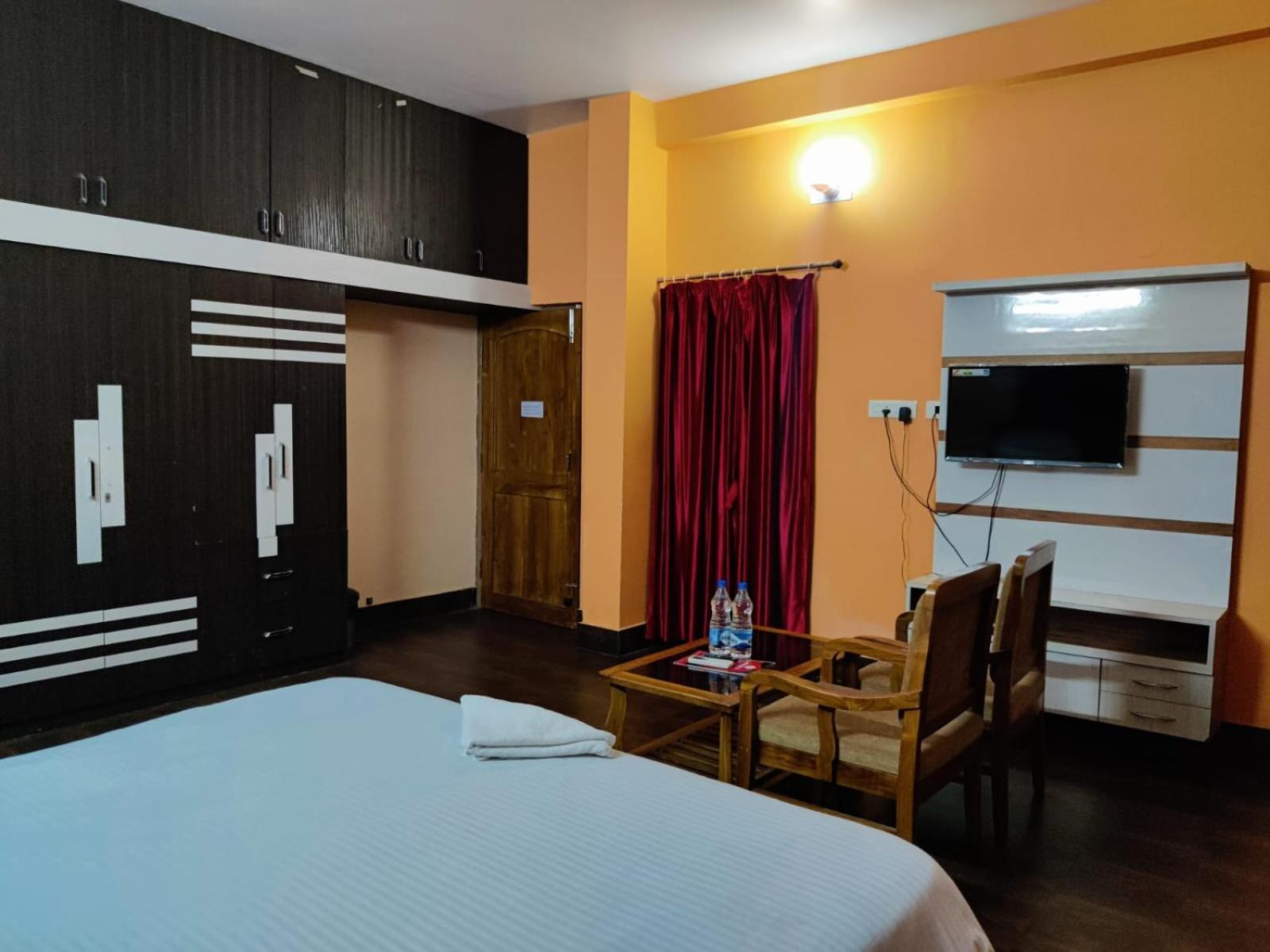 Chetan Inn Hotel Bhubaneswar Zewnętrze zdjęcie