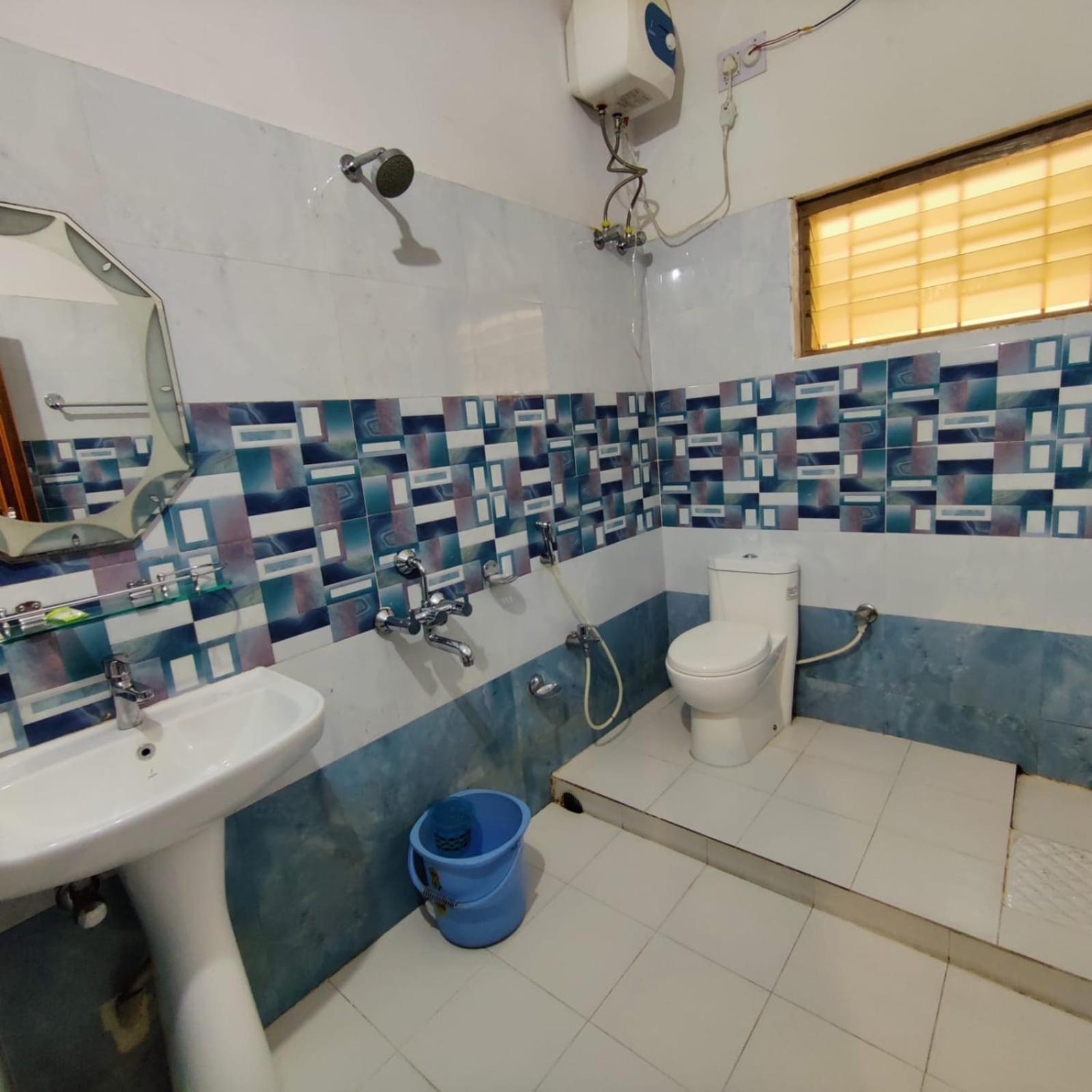 Chetan Inn Hotel Bhubaneswar Zewnętrze zdjęcie
