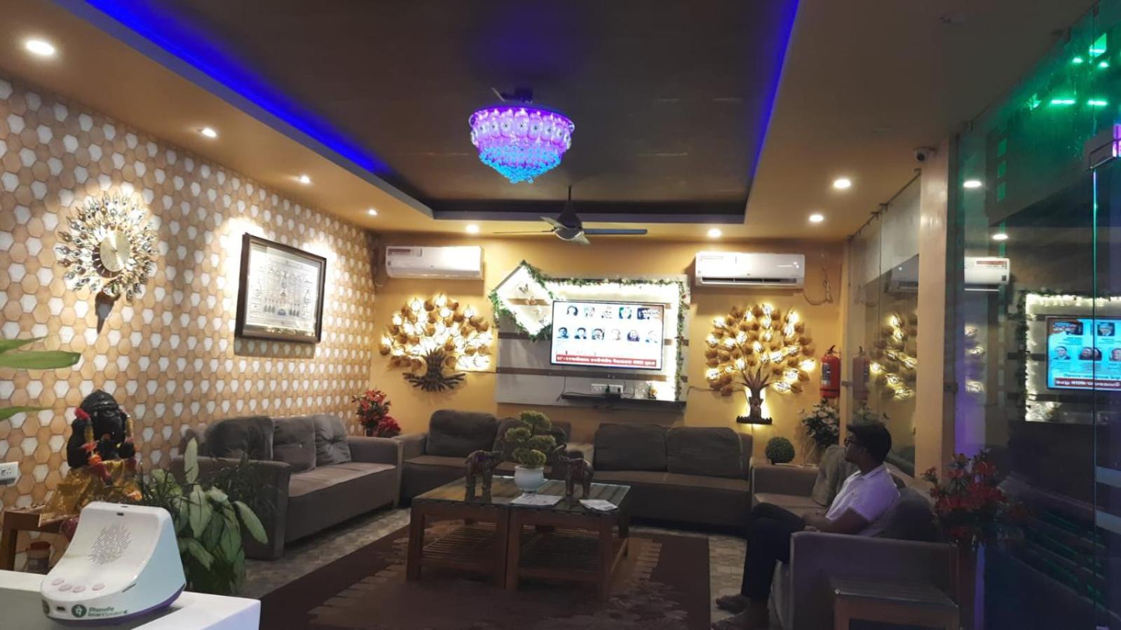 Chetan Inn Hotel Bhubaneswar Zewnętrze zdjęcie